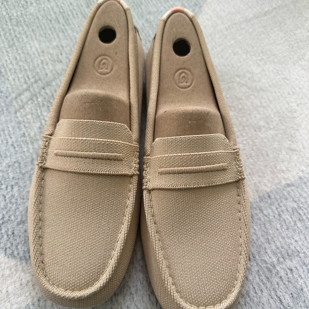 BNIB Rothy's The Driver Slip-On Loafers in Sesame - Picture 3 of 8